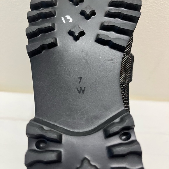 Vaneli Sparkly, Classy, Stylish Lugged Bottom Shoes, Women’s, size 7W, Black - Picture 5 of 5